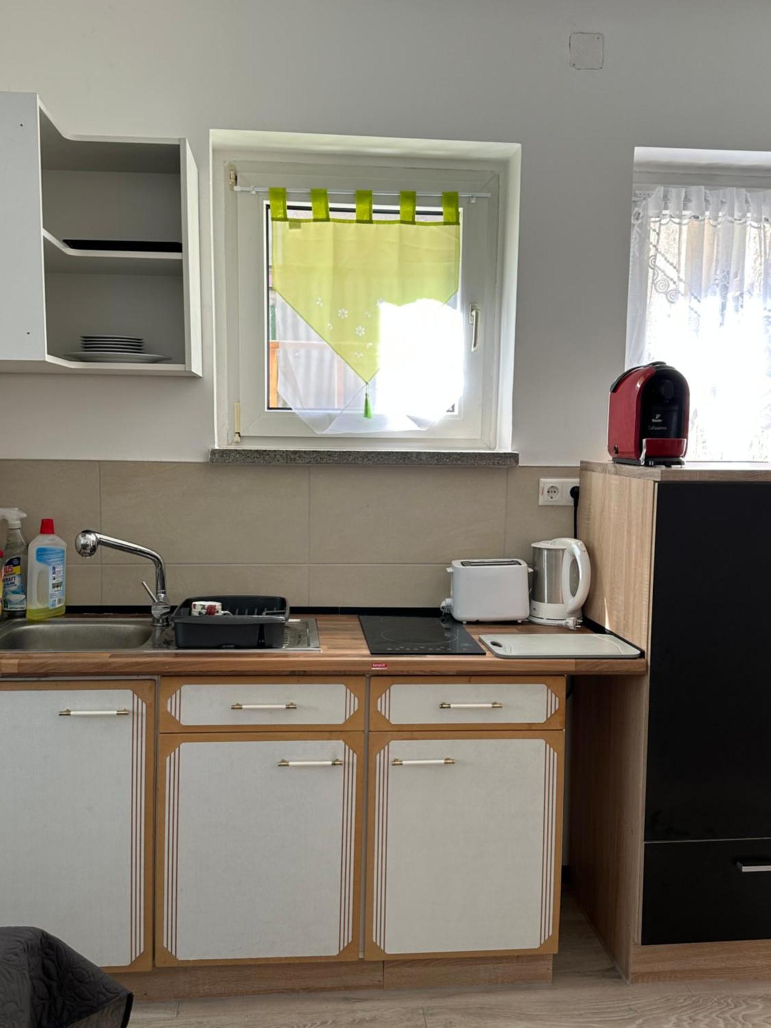 Ein Zimmer Wohnung Am Markt Oelsnitz  Exterior photo