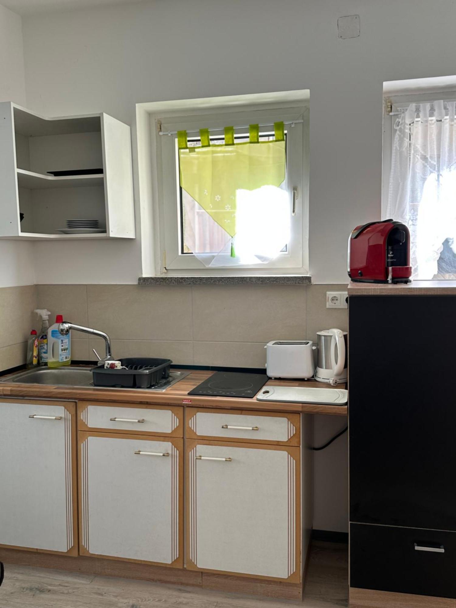Ein Zimmer Wohnung Am Markt Oelsnitz  Exterior photo